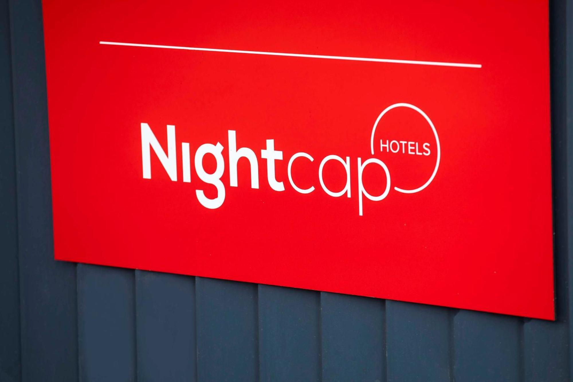 Nightcap At Marine Hotel Cardwell Ngoại thất bức ảnh